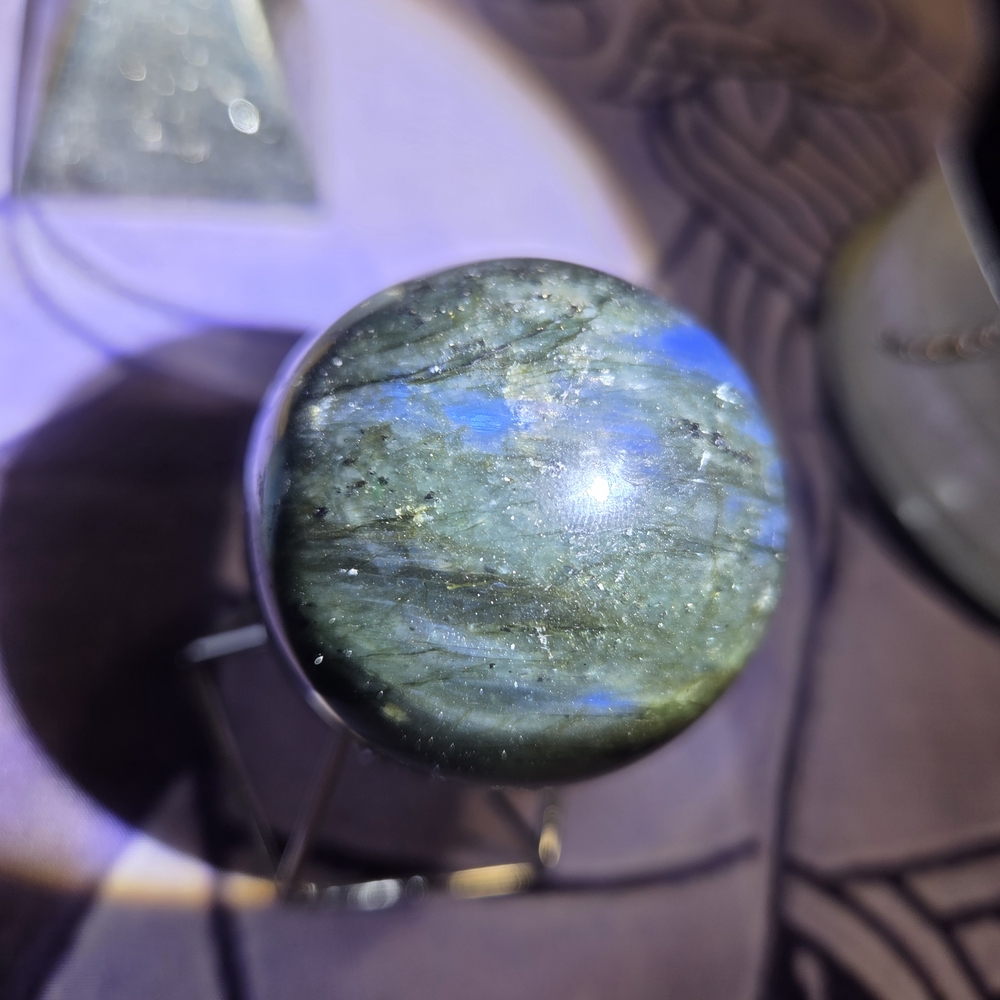 Flashy Labradorite Sphere - Picture 3 of 6